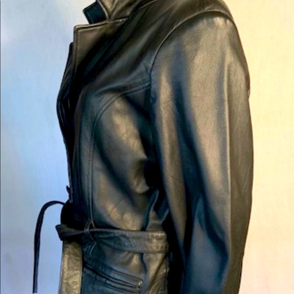 Giverny 100% Leather Insulated Coat with Belt, Black, Large - Picture 4 of 8